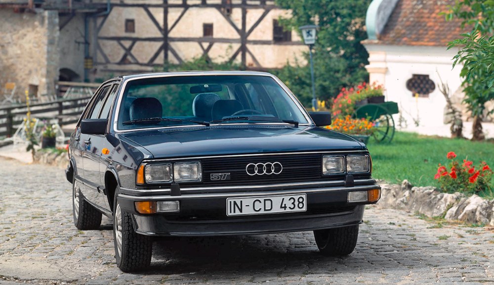 45 let Audi Quattro &ndash; Prvn&iacute; foukan&aacute;